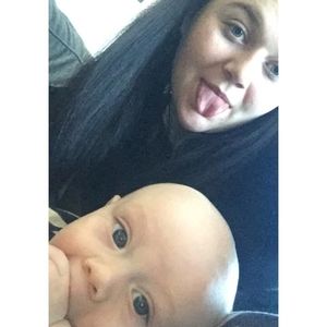 Meet your Posher, Desiree